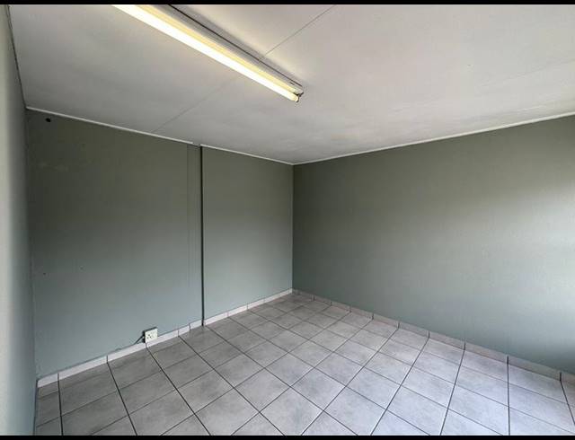 INDUSTRIAL PROPERTY TO RENT IN HALFWAY HOUSE